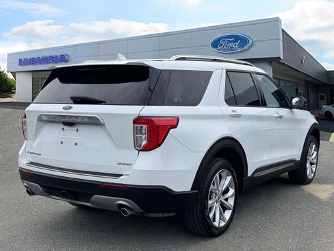 Used 2023 Ford Explorer Platinum w/ Technology Package image 6