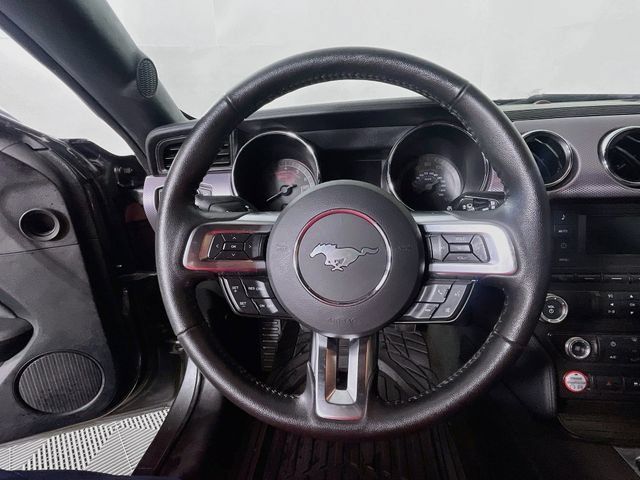 Used 2017 Ford Mustang Coupe RWD image 12