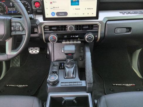 Certified 2025 Toyota Tacoma TRD Sport AWD/4WD image 18