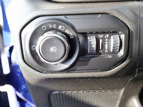 Used 2018 Jeep Wrangler Unlimited Sport S image 43