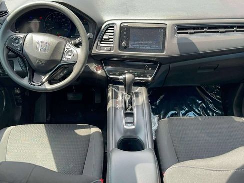 Certified 2022 Honda HR-V EX image 10