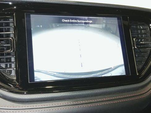 Used 2023 Dodge Durango GT AWD/4WD image 31