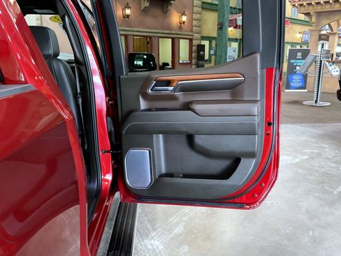 Certified 2023 GMC Sierra 1500 Denali w/ Denali Reserve Package image 17