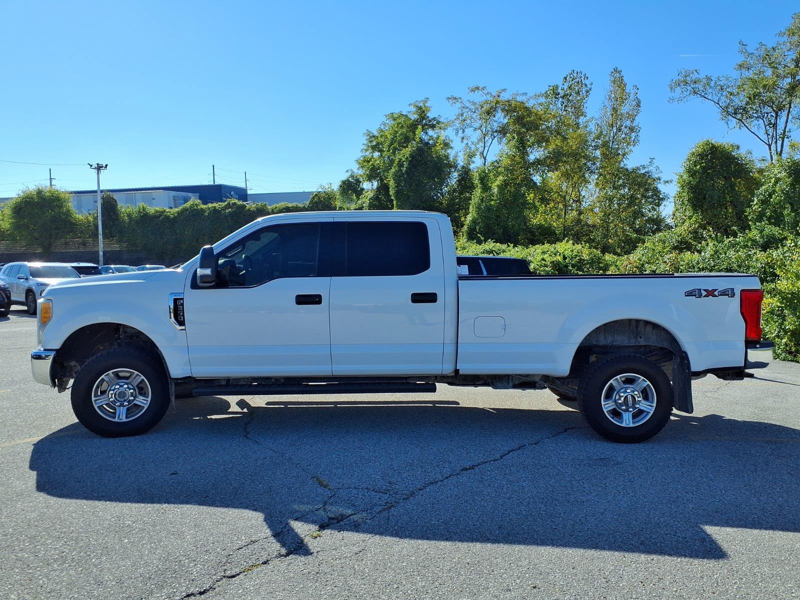 Used 2017 Ford F350 XLT w/ Camper Package AWD/4WD image 33