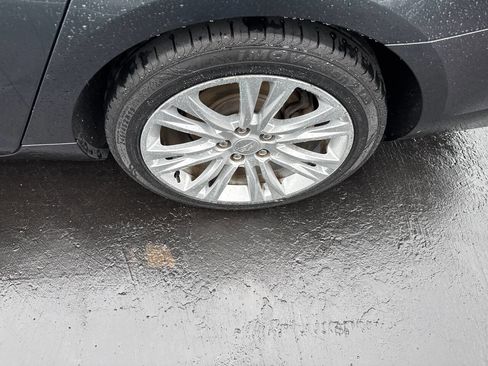 Used 2019 Cadillac XTS Luxury image 4