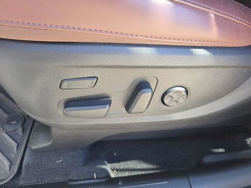 Used 2025 Kia Telluride SX Prestige image 28