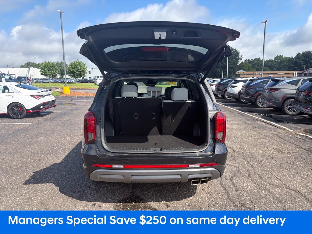 Used 2025 Hyundai Palisade SEL AWD/4WD image 25