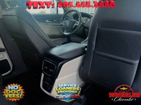 Used 2019 Lincoln Nautilus Reserve FWD image 11