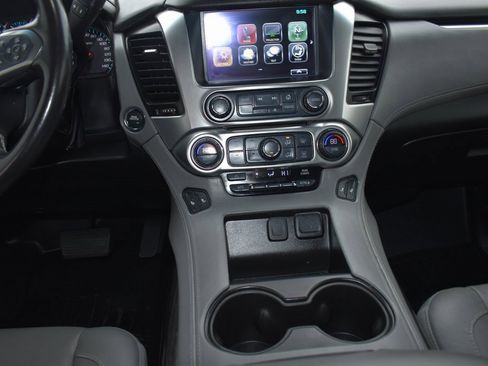 Used 2020 Chevrolet Tahoe LT w/ Luxury Package image 17