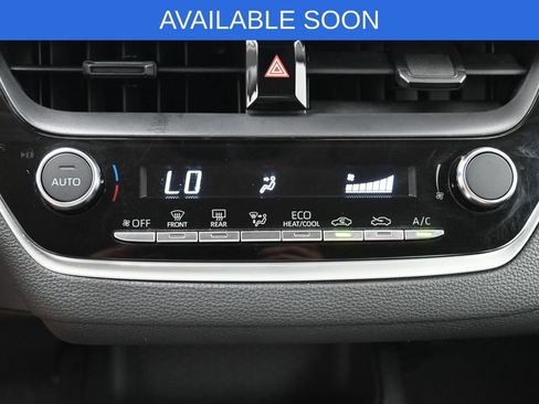 Used 2025 Toyota Corolla LE FWD image 22