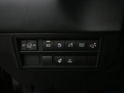 Used 2024 Toyota Sequoia Limited image 9