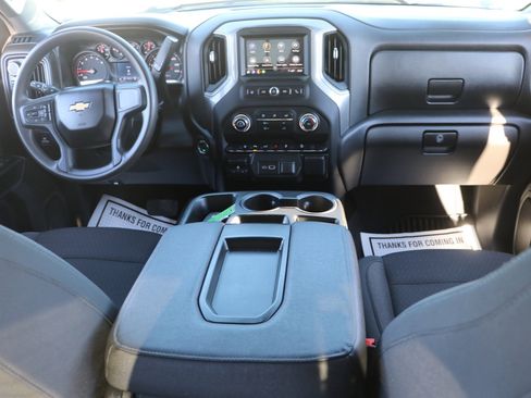 Used 2024 Chevrolet Silverado 2500 Custom w/ Custom Value Package image 16