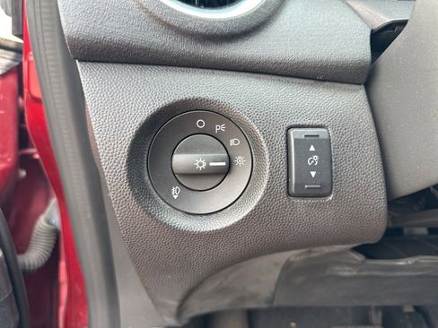 Used 2017 Ford Fiesta SE w/ Equipment Group 201A FWD image 18