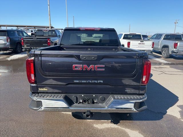 Used 2023 GMC Sierra 1500 SLT w/ SLT Premium Package AWD/4WD image 5