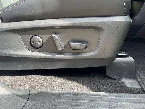 Used 2023 INFINITI QX60 Luxe w/ Performance Audio Package AWD/4WD image 34