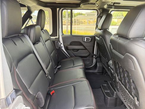 Used 2021 Jeep Wrangler Unlimited Rubicon image 27