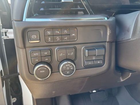 New 2026 Chevrolet Suburban Z71 image 21