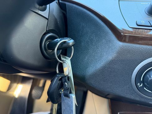 Used 2003 BMW Z4 2.5i image 28