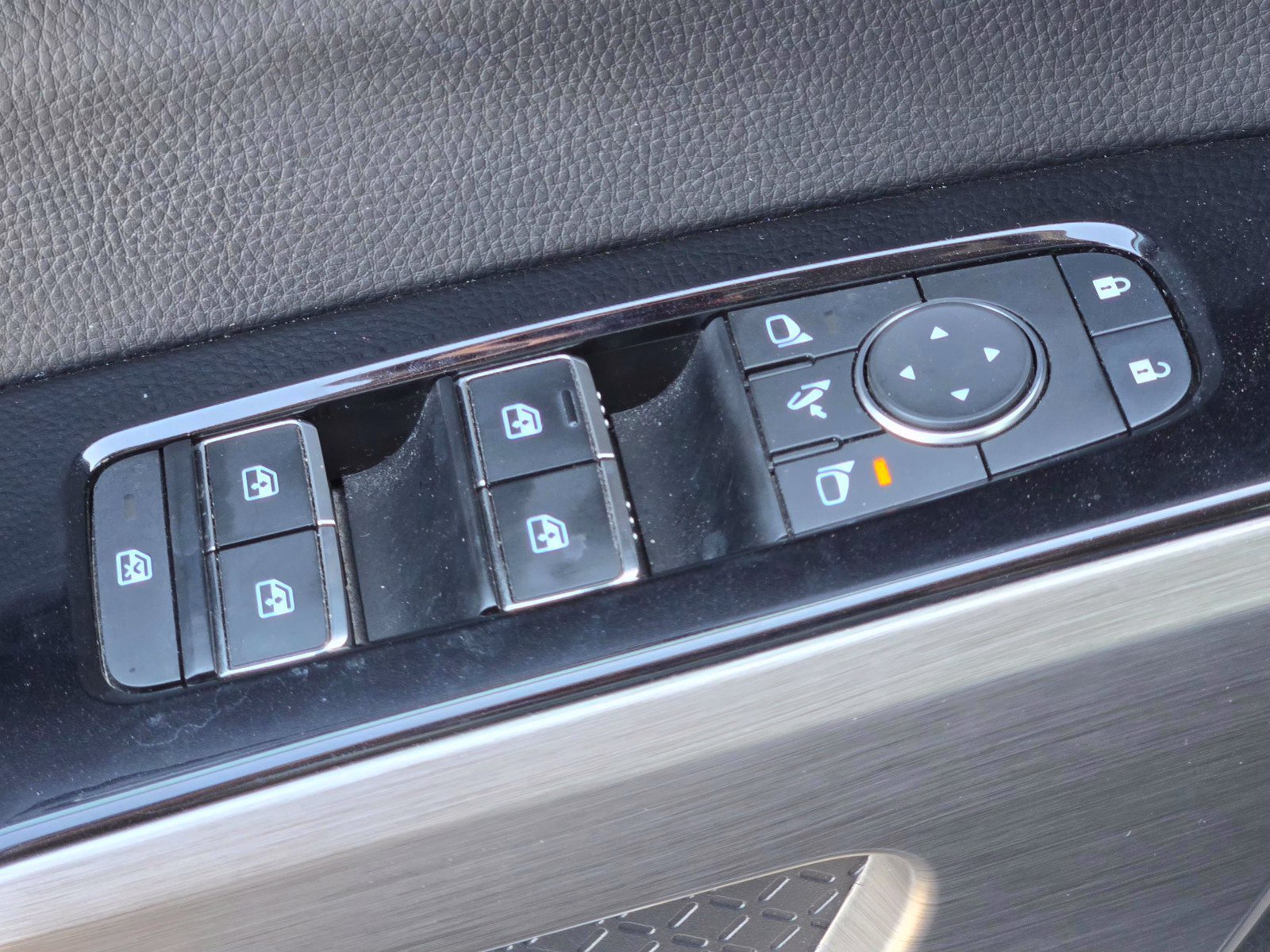 Used 2023 Nissan Pathfinder Platinum w/ Cargo Package AWD/4WD image 17
