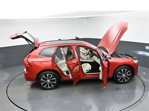 Used 2023 Volvo XC60 B5 Plus w/ Protection Package Premier image 48