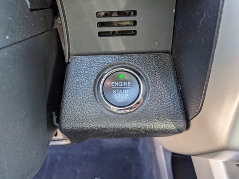 Certified 2019 Ford F150 Lariat image 19