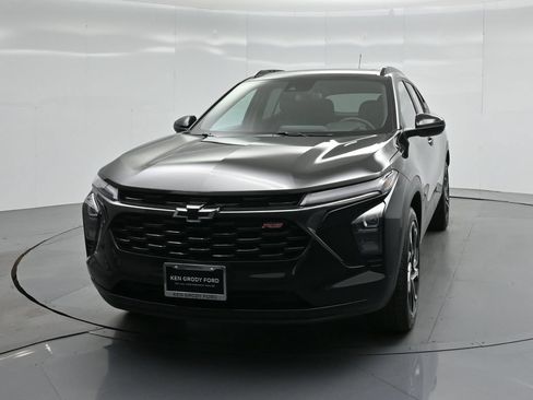 Used 2024 Chevrolet Trax RS w/ Sunroof Package FWD image 54