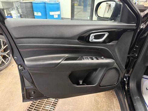 Used 2022 Jeep Compass Trailhawk image 19