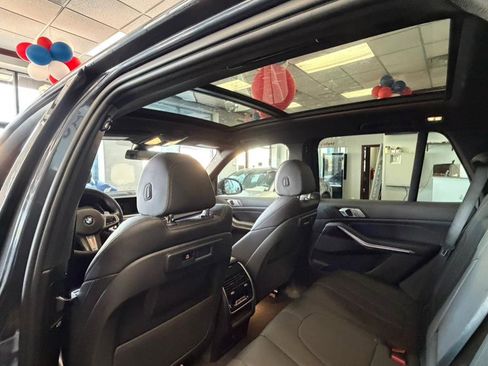 Used 2021 BMW X5 sDrive40i w/ M Sport Package image 31