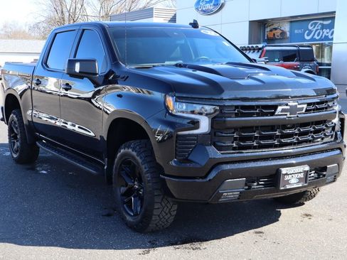 Used 2023 Chevrolet Silverado 1500 LT Trail Boss w/ LT Trail Boss Premium Package image 2