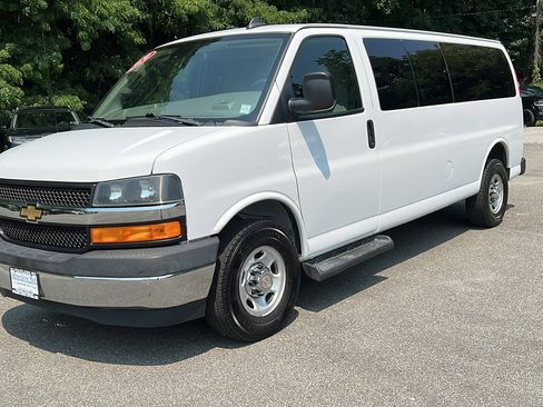 Used 2020 Chevrolet Express 3500 LT w/ LT Preferred Equipment Group image 7
