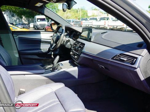 Used 2018 BMW M550i xDrive w/ Driving Assistance Package AWD/4WD image 36