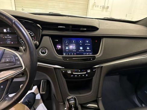 Used 2023 Cadillac XT5 Sportv AWD/4WD image 15