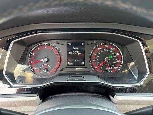 Used 2020 Volkswagen Jetta SE w/ SE Cold Weather Package FWD image 9