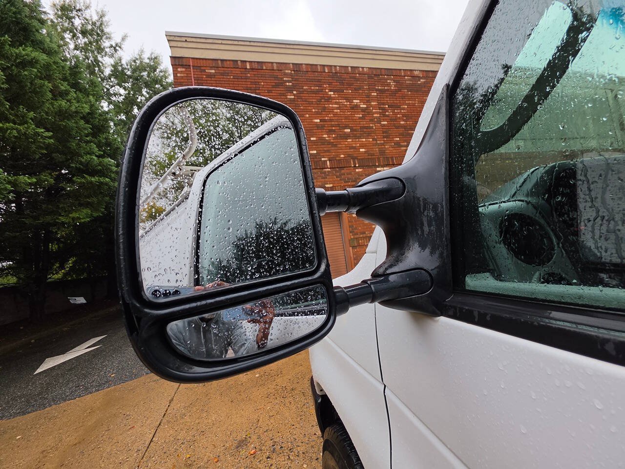 Used 2014 Ford E-350 and Econoline 350 Super Duty RWD image 23