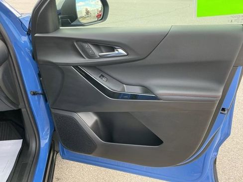 Used 2025 Chevrolet Equinox RS image 27