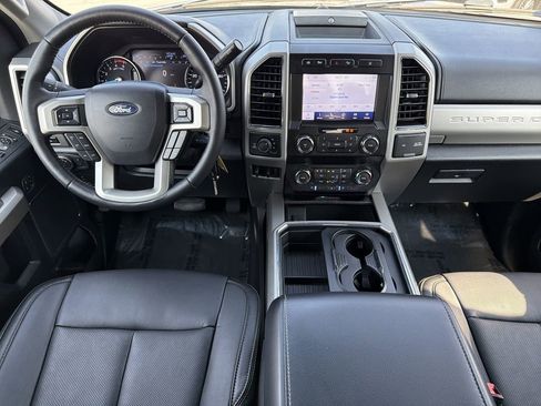 Used 2020 Ford F250 Lariat w/ Lariat Value Package image 2