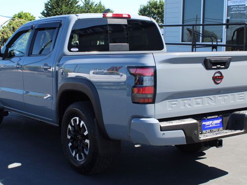 Used 2023 Nissan Frontier PRO-4X image 4