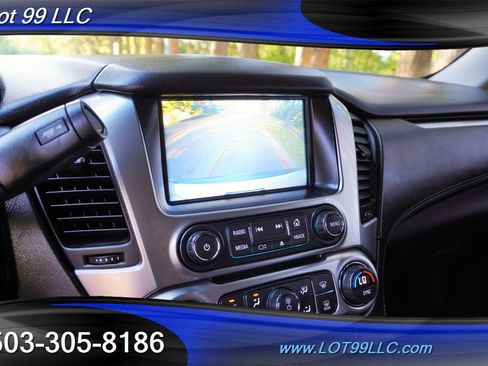 Used 2018 Chevrolet Suburban LT AWD/4WD image 39