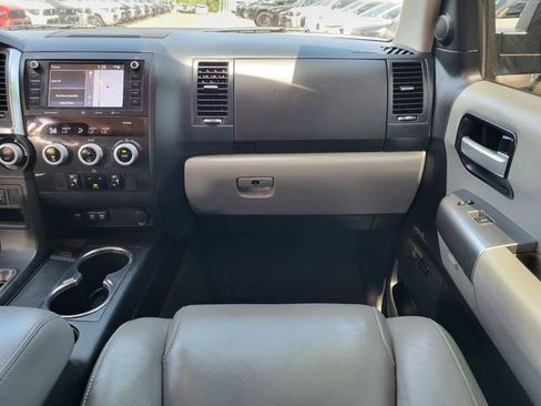 Used 2020 Toyota Sequoia Limited w/ Safety & Convenience Package AWD/4WD image 27