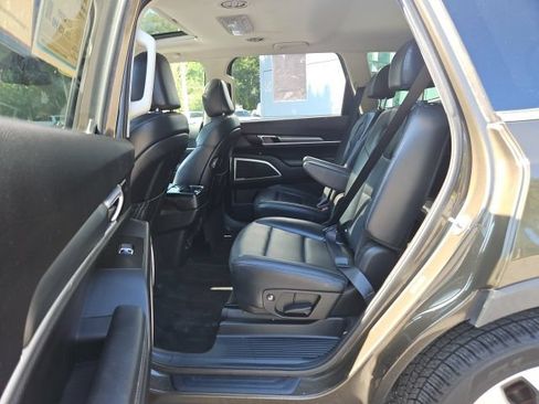 Used 2020 Kia Telluride S FWD image 39