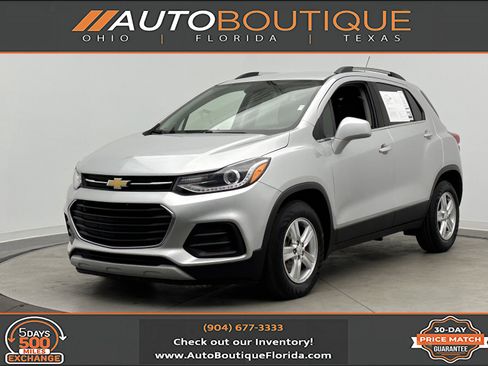 Used 2019 Chevrolet Trax LT w/ LT Convenience Package image 1