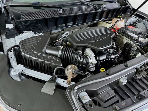 Used 2018 GMC Acadia Denali image 26