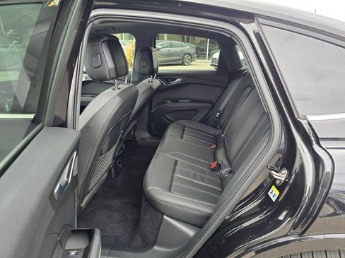 Used 2024 Audi Q4 e-tron Premium Plus image 18