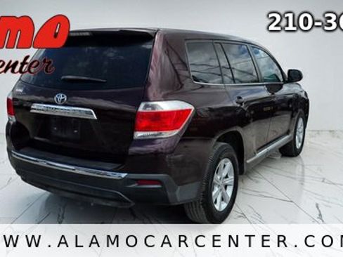 Used 2013 Toyota Highlander FWD image 5