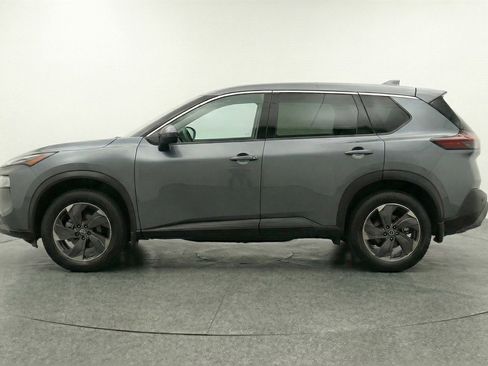 Used 2025 Nissan Rogue SV FWD image 5