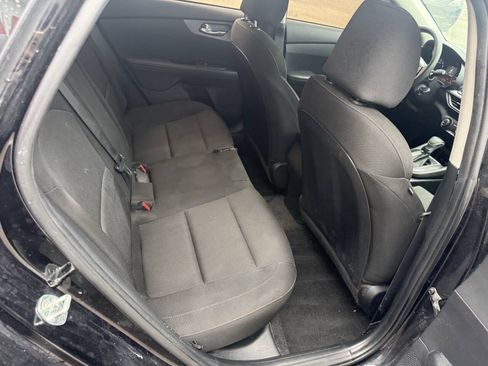 Used 2021 Kia Forte LXS FWD image 15