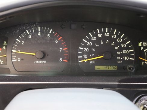 Used 2000 Toyota Tacoma 4x4 Regular Cab image 88