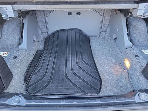 Used 2011 BMW 335i Convertible image 26