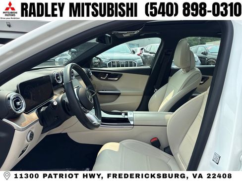 Used 2022 Mercedes-Benz C 300 4MATIC Sedan image 3