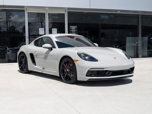 New 2025 Porsche 718 Cayman S image 7